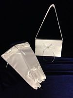 Load image into Gallery viewer, Beautiful White Bag And Glove Set For First Holy Communion 